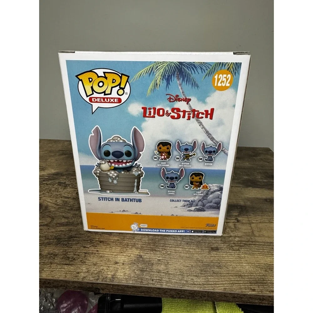 Funko Pop! Deluxe: Disney - Stitch In Bathtub - Hot Topic (Exclusive) #1252
